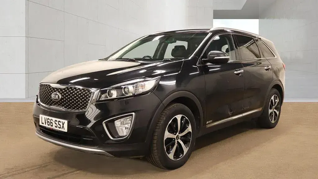 Used Kia Sorento 200 HP (147 kW) 2016 Black SUV