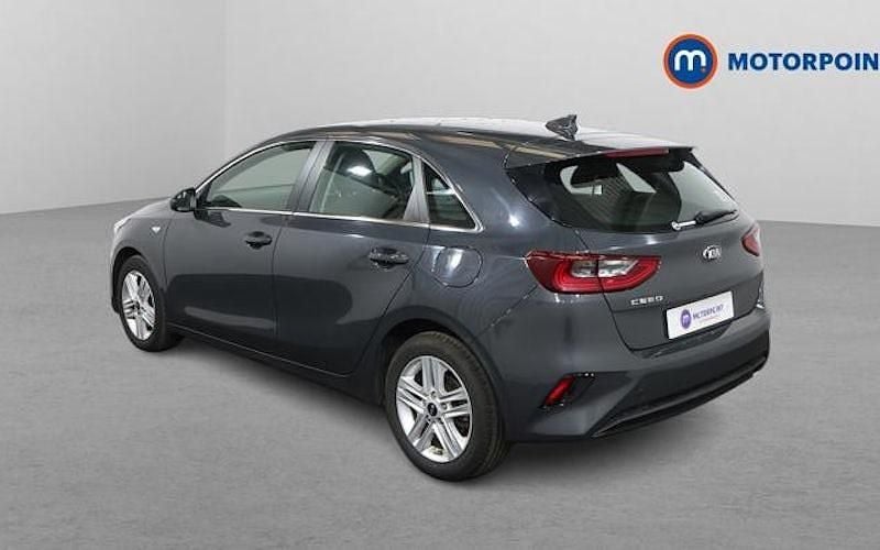 Used Kia Ceed 120 HP (88 kW) 2021 Hatchback