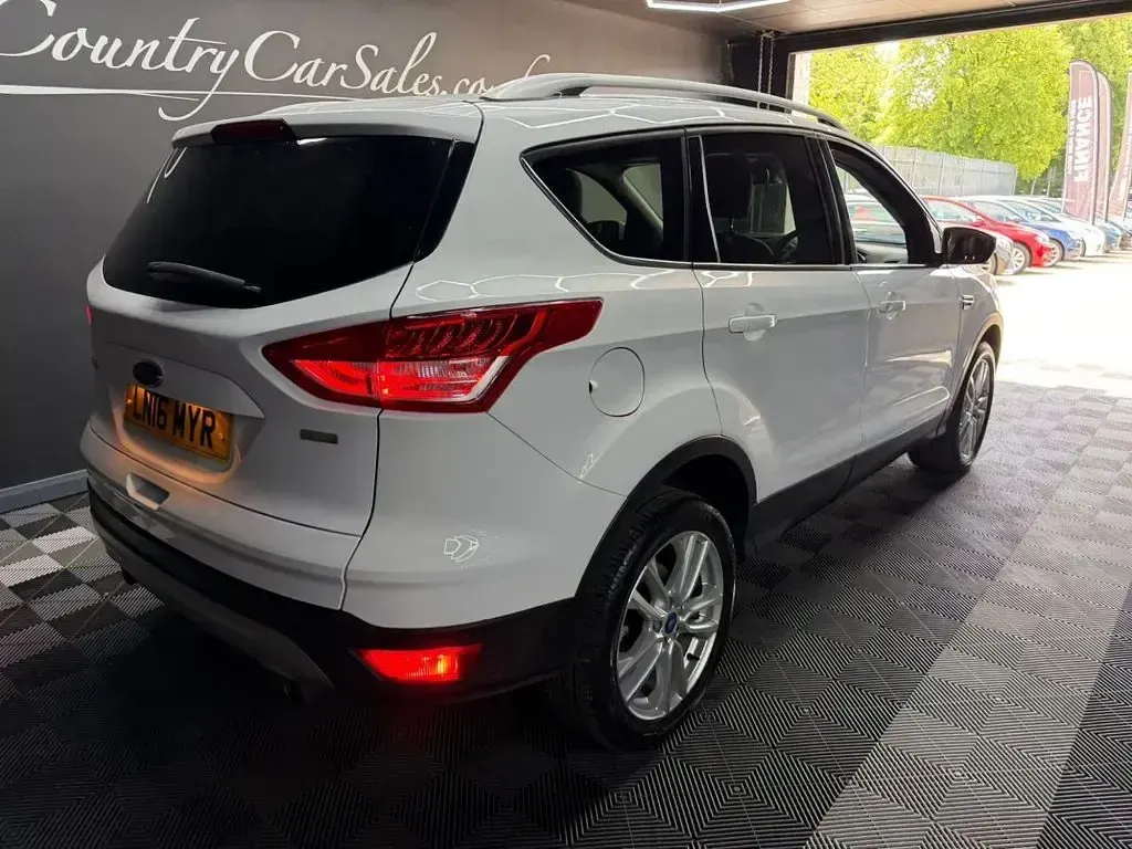 Used Ford Kuga Titanium X 182 HP (133 kW) 2016 White SUV