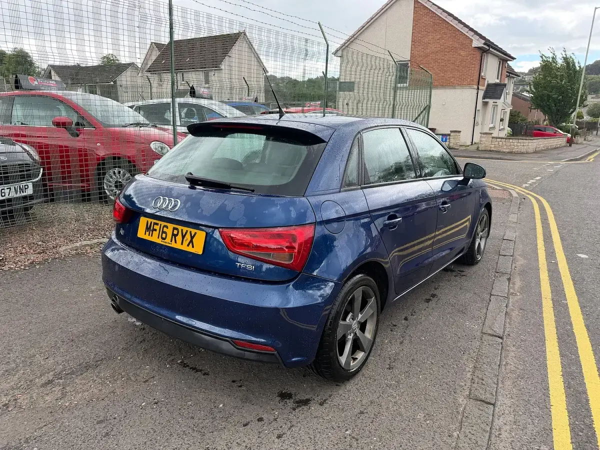 Used Audi A1 Sportback Sport 95 HP (69 kW) 2016 Blue Hatchback