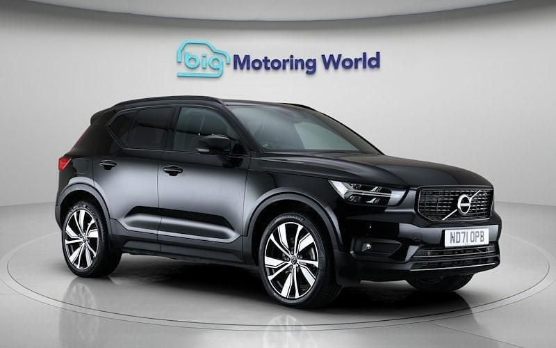 Used 2022 Volvo XC40 R-Design Pro SUV | £21,800 (Fair price) - Image 1/4