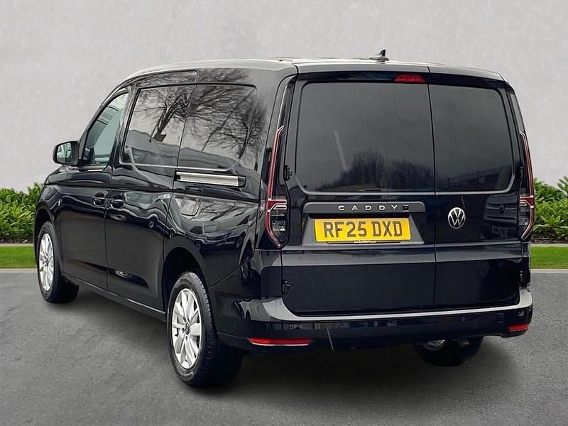 Used VW Caddy Maxi Pro 122 HP (89 kW) 2025 Black MPV