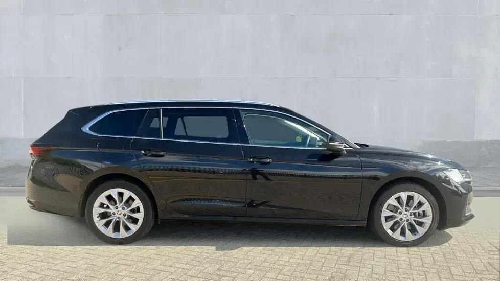 Used Skoda Superb SE L 204 HP (150 kW) 2024 Midnight black