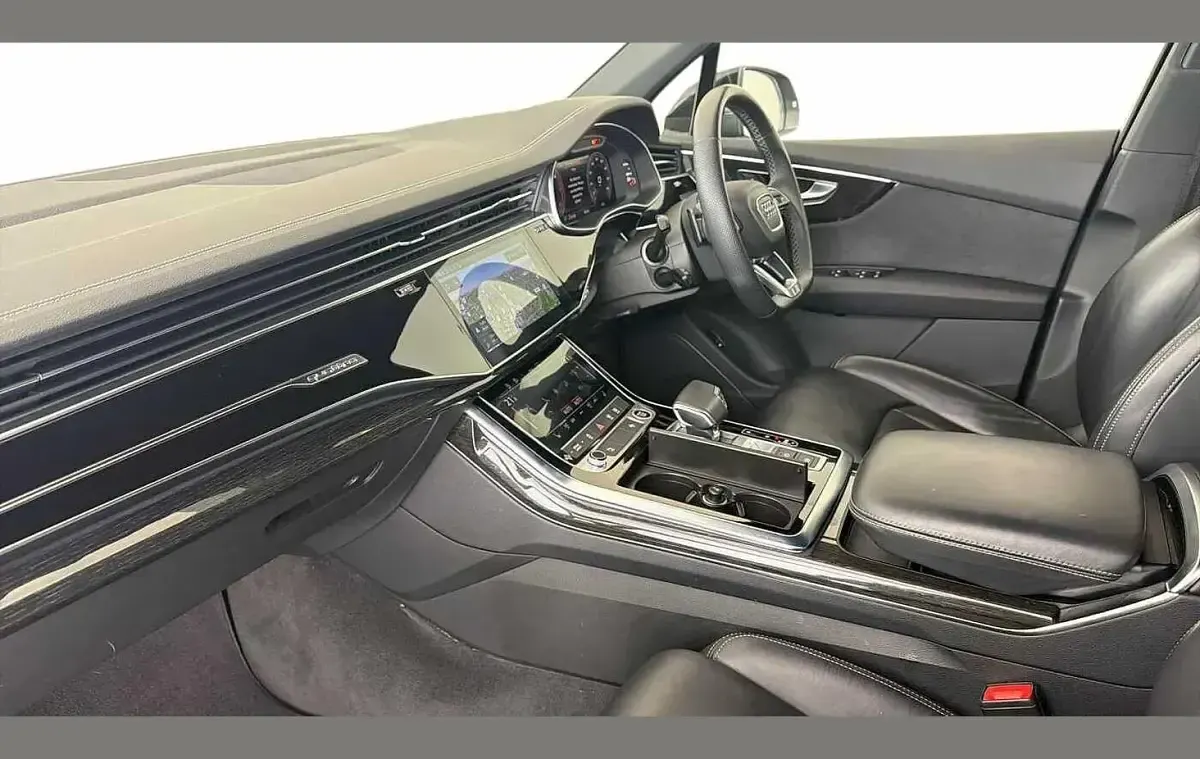 Used Audi Q7 S-Line 281 HP (206 kW) 2023 Grey SUV