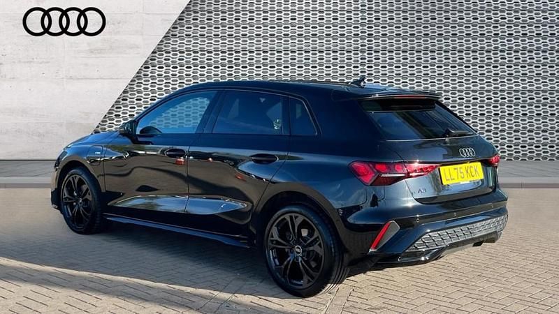 Used Audi A3 e-tron Comfort 204 HP (150 kW) 2025 Black Hatchback