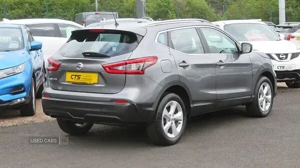 Used Nissan Qashqai Acenta 110 HP (80 kW) 2017 Grey SUV