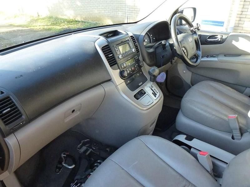 Used Kia Sedona 192 HP (141 kW) 2011 Black MPV