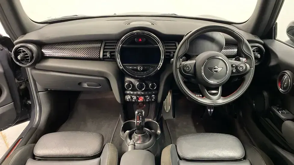 Usado Mini Cooper S Hatch 189 HP (139 kW) 2021 Cinzento Citadino