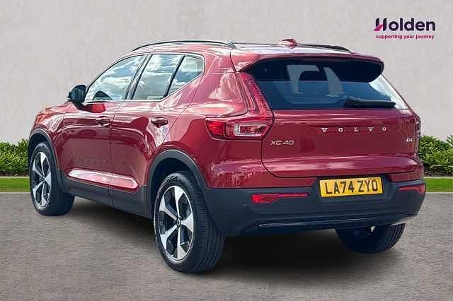 Used Volvo XC40 Plus 194 HP (142 kW) 2025 SUV
