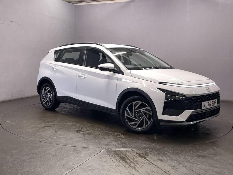 White Used 2025 Hyundai Bayon Advanced SUV | £16,599 (Fair price) - Image 1/4