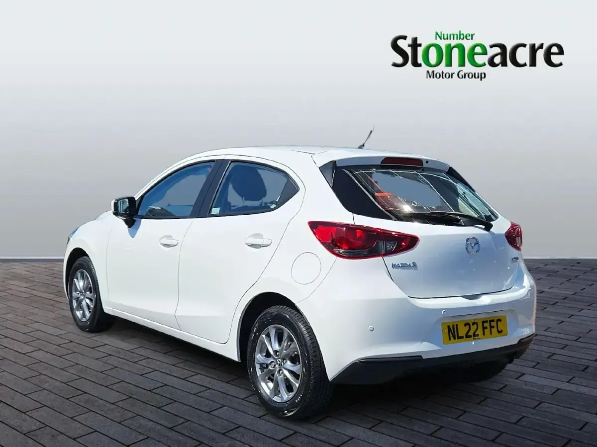 Used Mazda 2 90 HP (66 kW) 2022 White Hatchback
