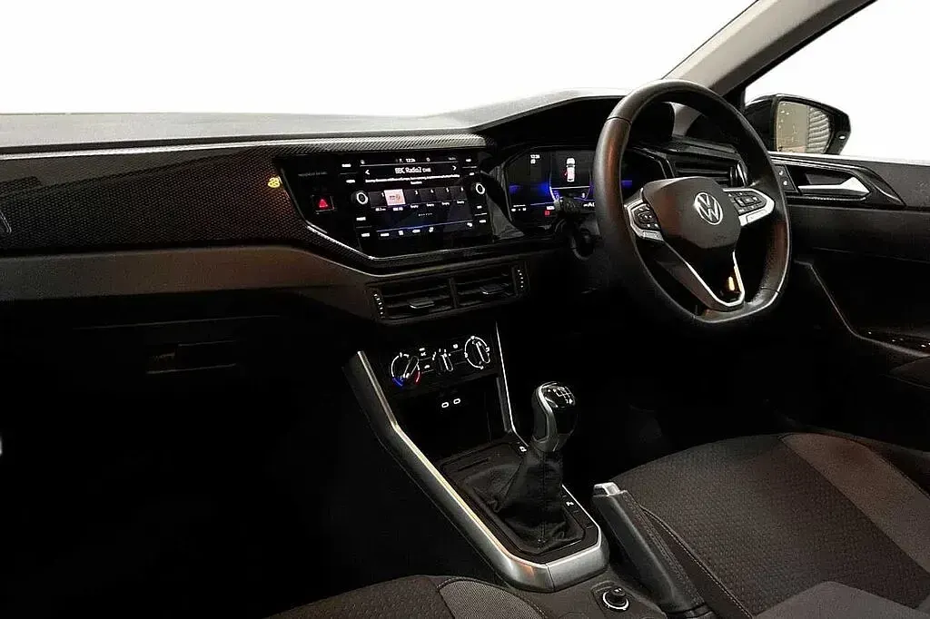 Used VW Polo 95 HP (69 kW) 2024 Hatchback