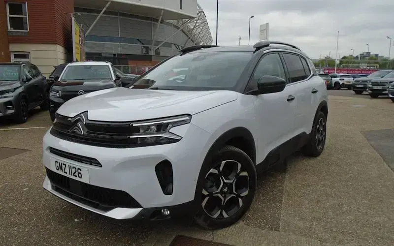 Used Citroën C5 PureTech 131 HP (96 kW) 2024 Hatchback