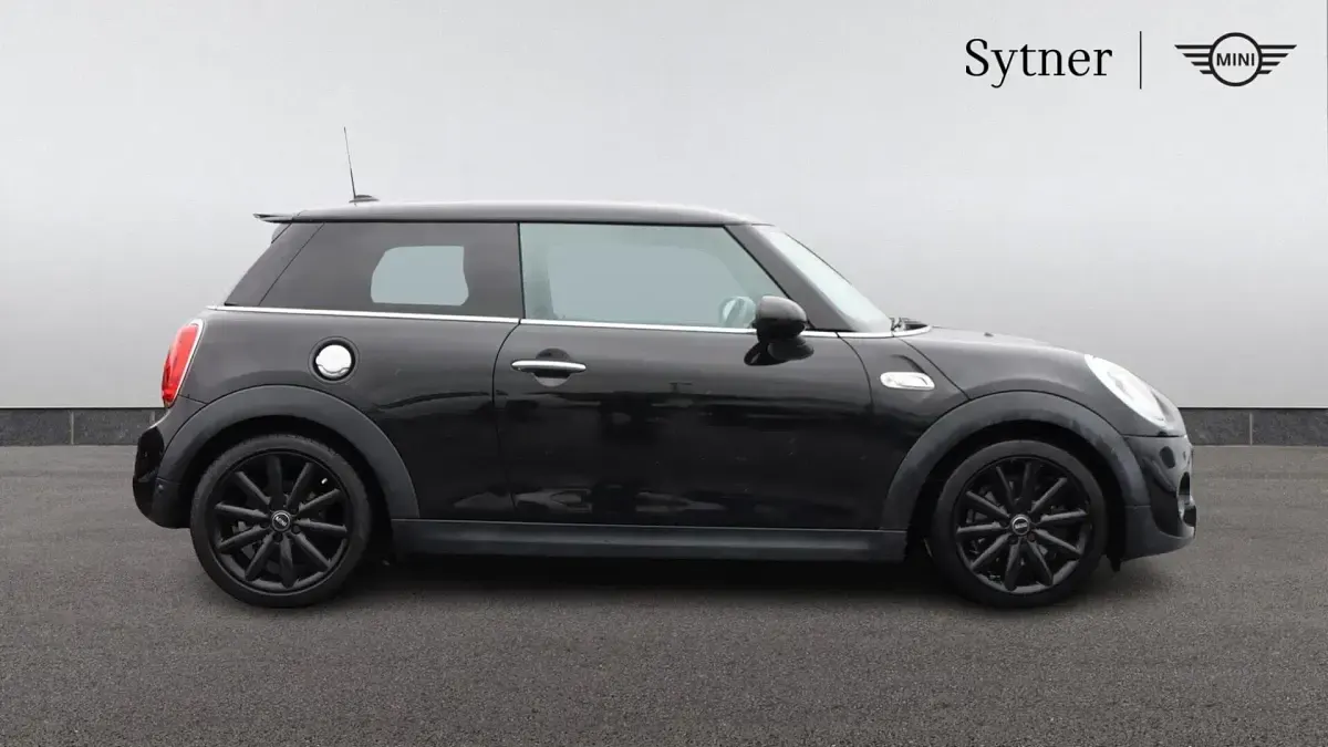 Used Mini Cooper S Hatch 189 HP (139 kW) 2018 Black Hatchback