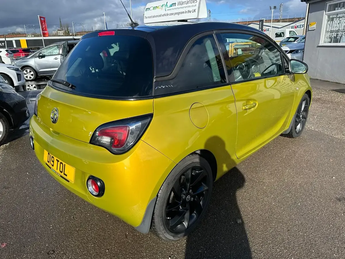 Used Vauxhall Adam S 70 HP (51 kW) 2016 Gold Hatchback