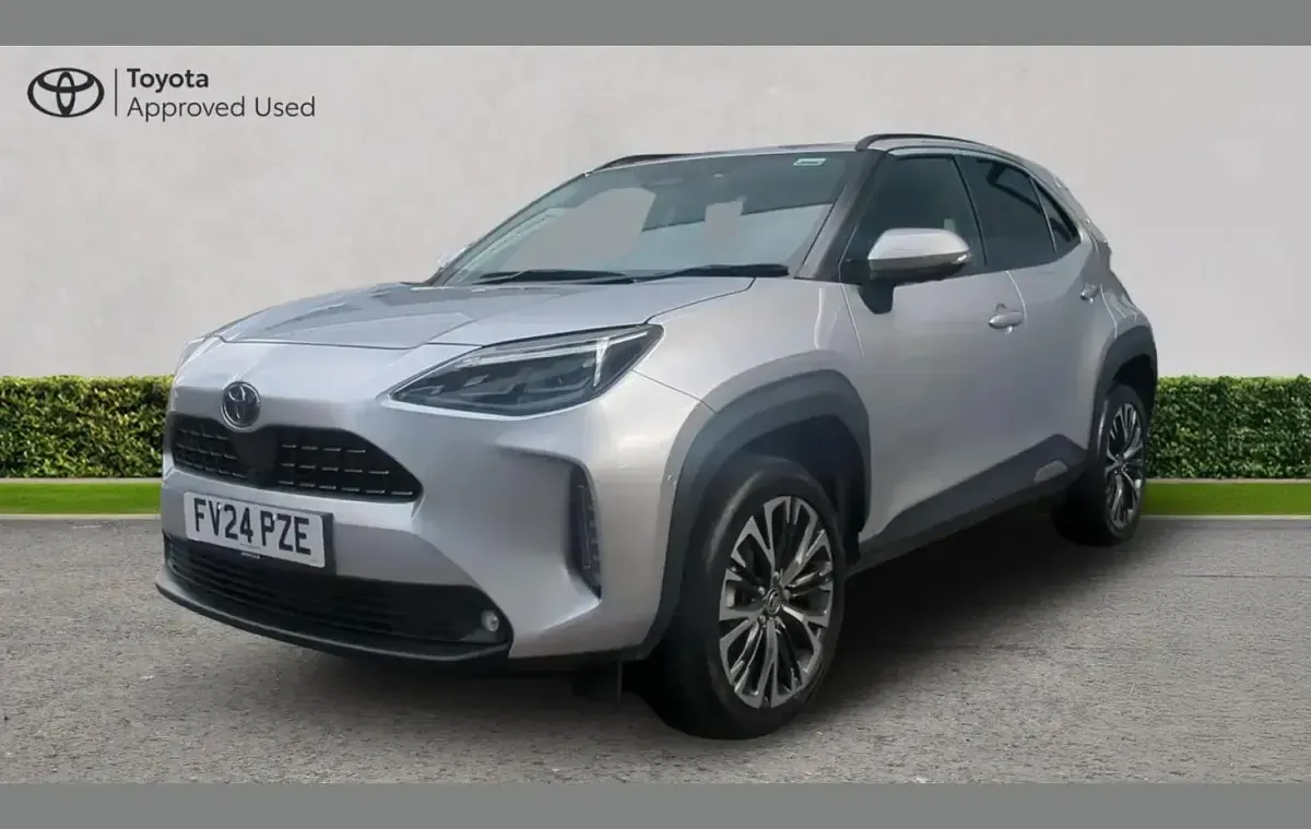 Used Toyota Yaris Cross 116 HP (85 kW) 2024 Silver SUV