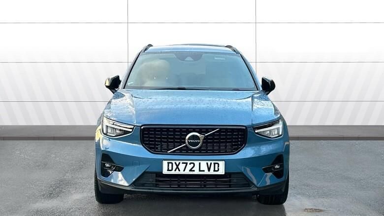 Used Volvo XC40 Plus 211 HP (155 kW) 2022 Blue SUV