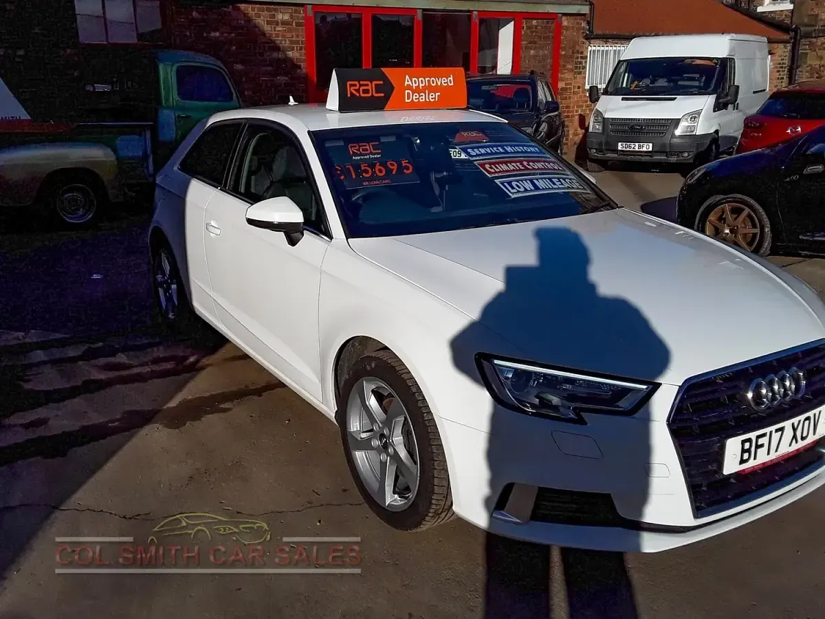 Used Audi A3 Sport 115 HP (84 kW) 2017 White Hatchback