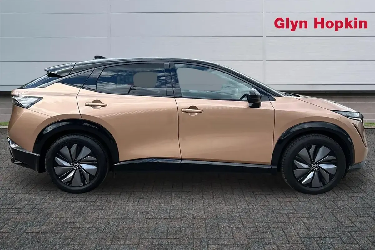 Usado Nissan Ariya Advance 225 kW (306 CV) 2023 Marrón SUV