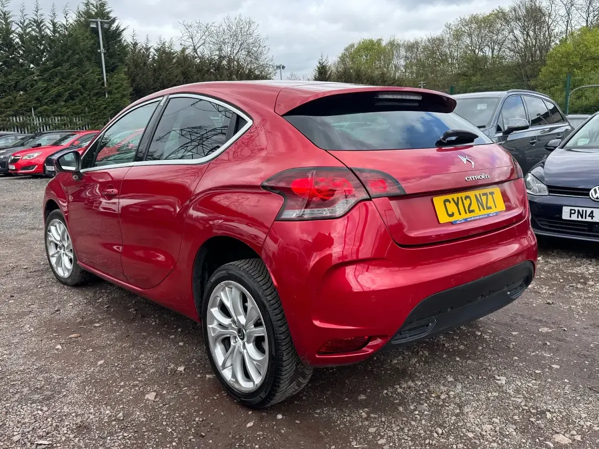 Used Citroën DS4 115 HP (84 kW) 2012 Red Hatchback