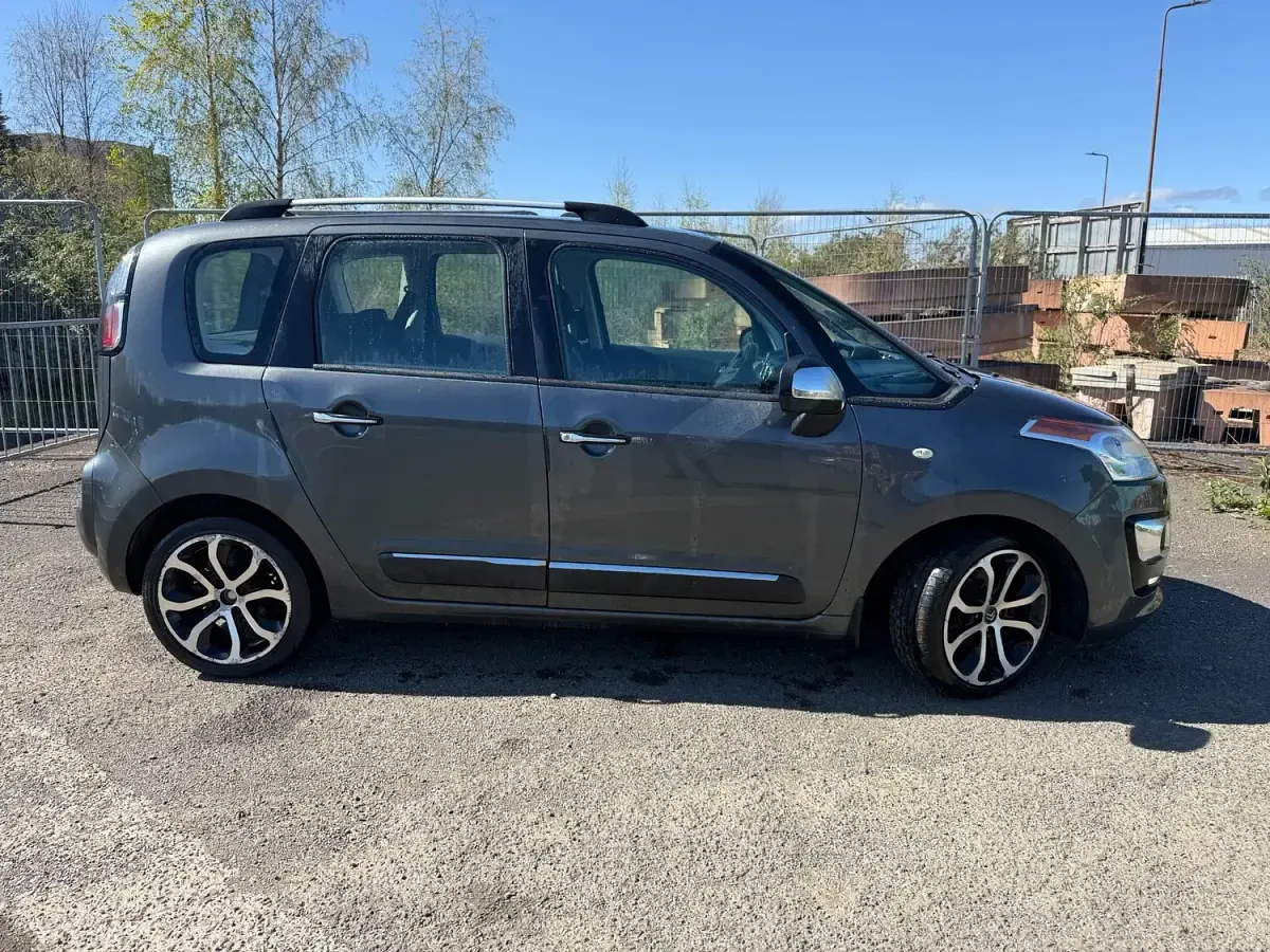 Used Citroën C3 Picasso SELECTION 2014 Grey MPV