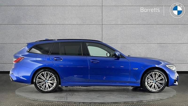 Used BMW 330e M Sport 288 HP (211 kW) 2022 Blue Estate