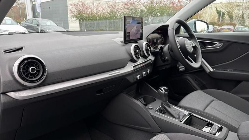 Used Audi Q2 Sport 150 HP (110 kW) 2025 Grey SUV