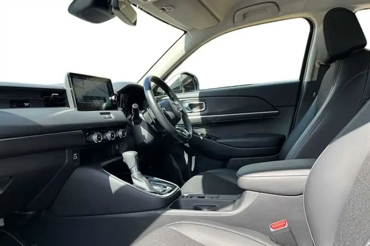 Used Honda HR-V Advance 131 HP (96 kW) 2022 White SUV