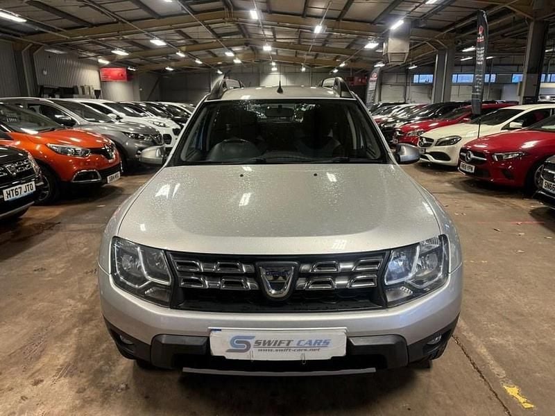 Used Dacia Duster Lauréate 110 HP (80 kW) 2018 Silver SUV