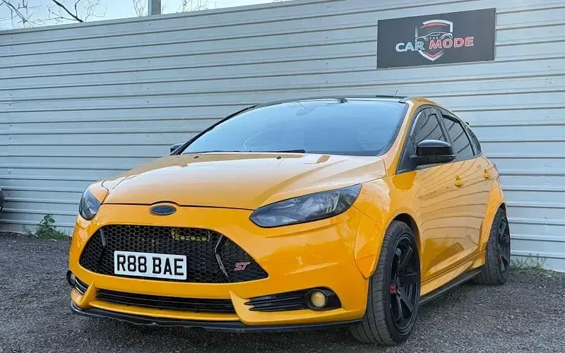 Used Ford Focus ST 250 HP (183 kW) 2014 Hatchback