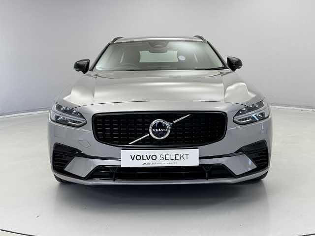 Used Volvo V90 Plus 345 HP (253 kW) 2025 Estate