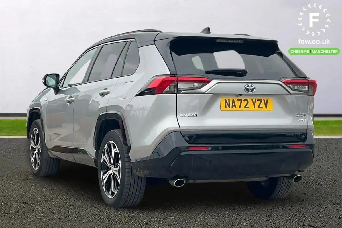 Second-hand Toyota RAV4 Hybrid 2023 Argintiu SUV