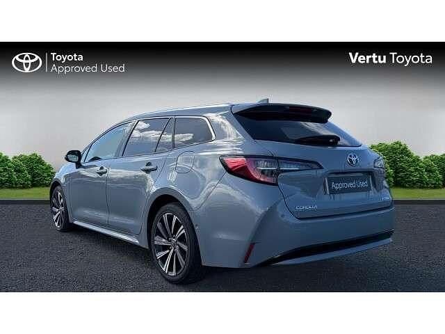 Used Toyota Corolla Design 122 HP (89 kW) 2022 Grey Estate