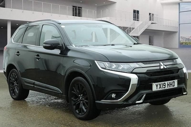 Used Mitsubishi Outlander 150 HP (110 kW) 2019 Black SUV