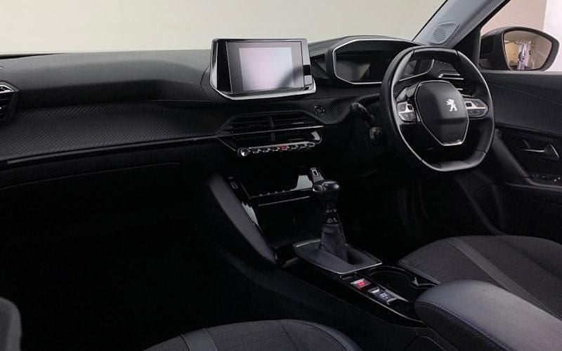 Used Peugeot 2008 Allure Premium 101 HP (74 kW) 2022 Orange SUV