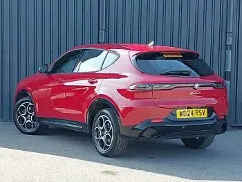 Used Alfa Romeo Tonale Sprint 160 HP (117 kW) 2024 Red SUV