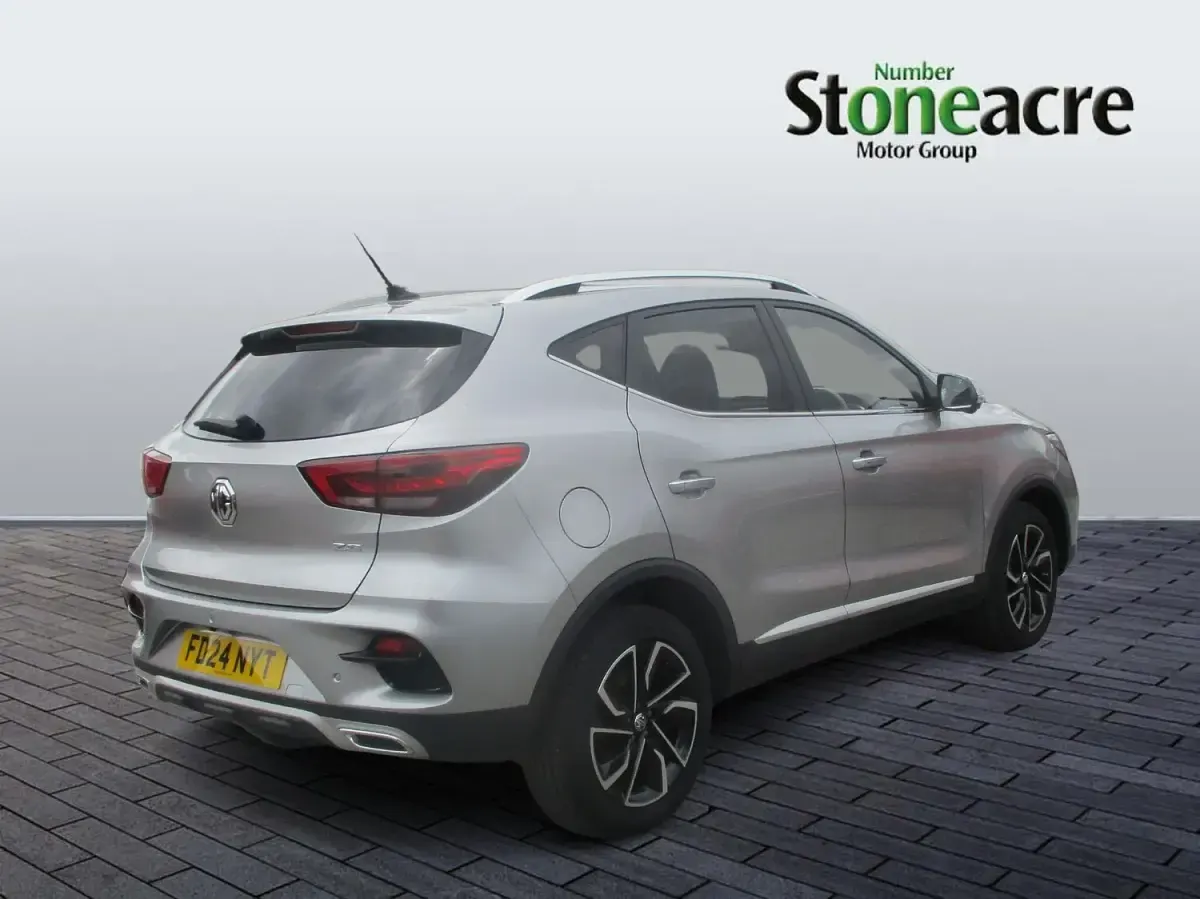 Used MG ZS Exclusive 111 HP (81 kW) 2024 Silver SUV