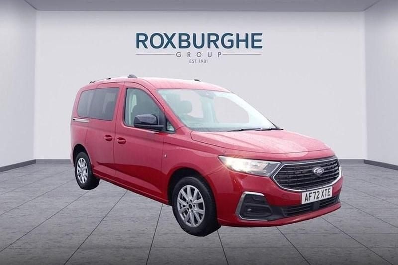 Red Used 2022 Ford Tourneo Connect Titanium MPV | £20,750 (Good price) - Image 1/1