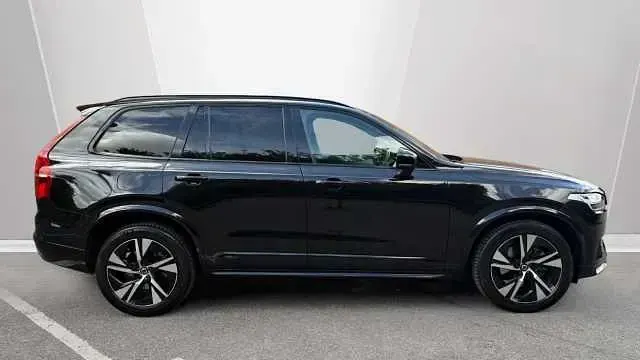 Used Volvo XC90 Plus 235 HP (172 kW) 2022 SUV