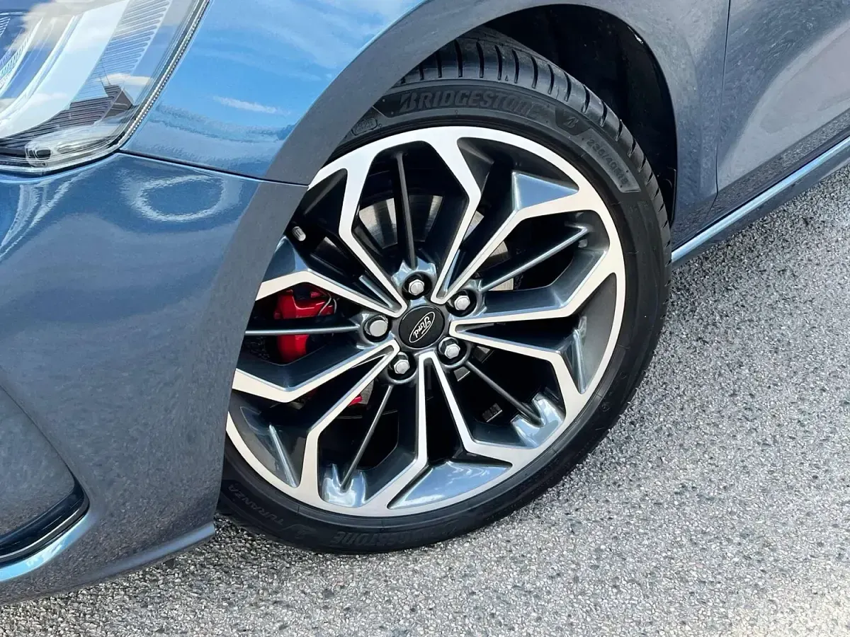 Used Ford Focus ST-Line X 120 HP (88 kW) 2023 Blue Hatchback
