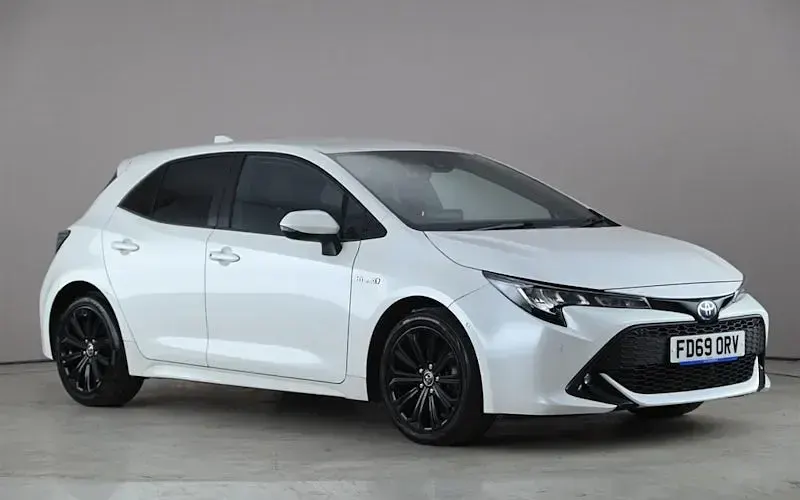 Używany Toyota Corolla Design 122 KM (89 kW) 2022 Hatchback