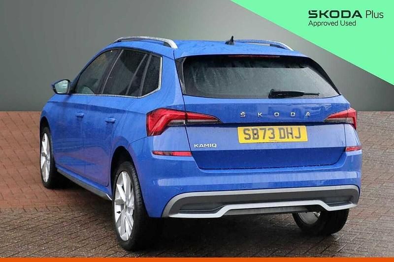 Used Skoda 110 R SE L Executive 81 HP (59 kW) 2024 Energy blue Estate