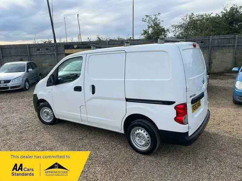 Used Nissan NV200 SE 89 HP (65 kW) 2013 White MPV