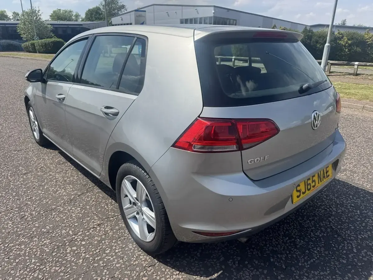 Used VW Golf VII Match 110 HP (80 kW) 2015 Silver Hatchback