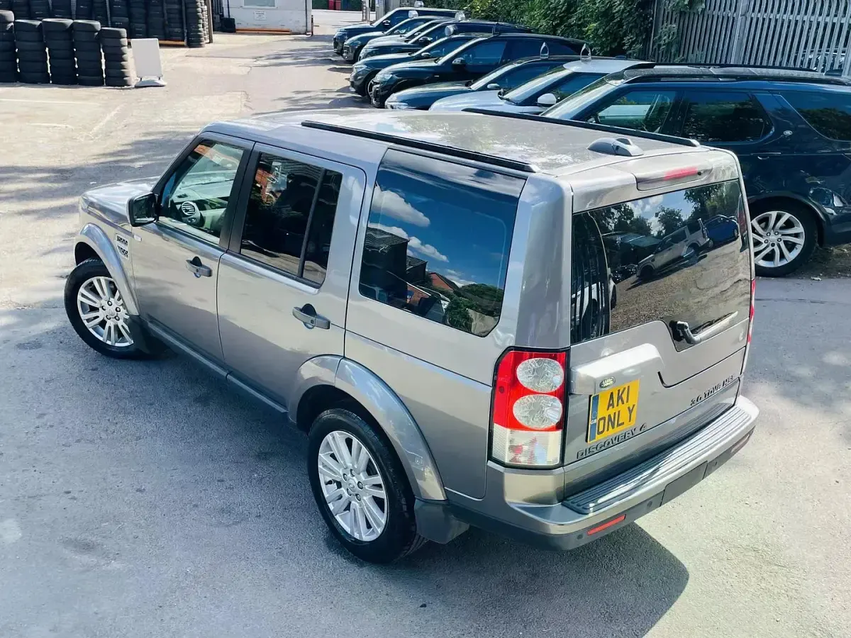 Used Land Rover Discovery HSE 241 HP (177 kW) 2010 Grey SUV