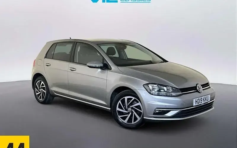Used VW Golf VII Match 116 HP (85 kW) 2019 Hatchback