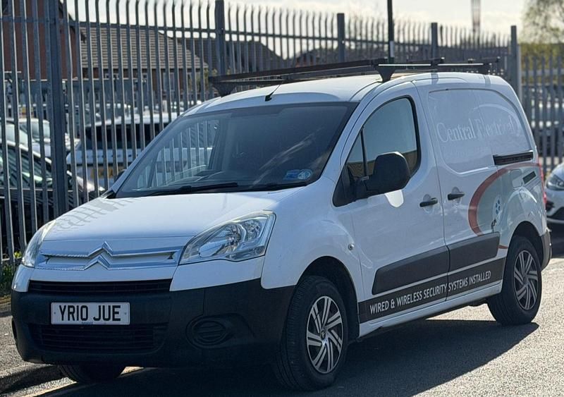 Used Citroën Berlingo 75 HP (55 kW) 2010 White MPV