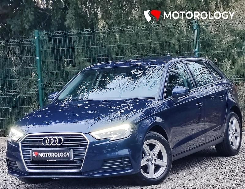 Used Audi A3 Sportback Performance 110 HP (80 kW) 2017 Blue Hatchback