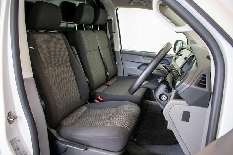 Used VW Transporter Highline 150 HP (110 kW) 2024 White Van