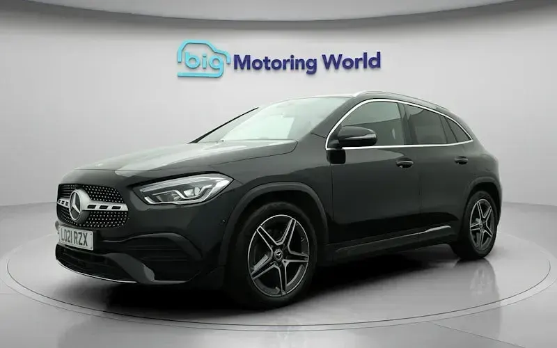 Used Mercedes GLA200 Executive 163 HP (119 kW) 2021 Black SUV